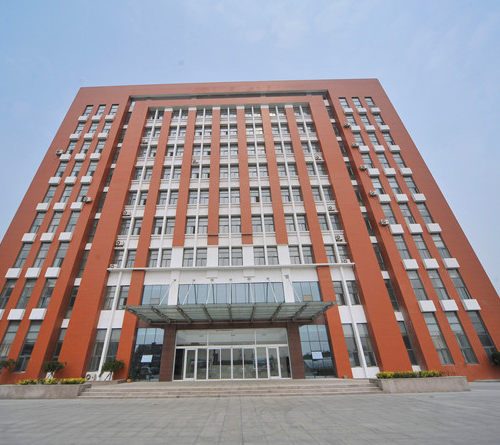 與同類院校相比，東營市技師學(xué)院都有哪些優(yōu)勢？