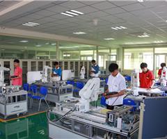 工業機器人實訓室解決方案